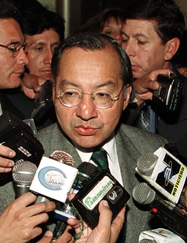 Former U.S. ambassador charged with spying for Cuba
