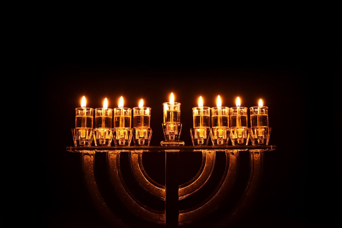 Hanging of Palestinian flag on town's Hanukkah menorah condemned