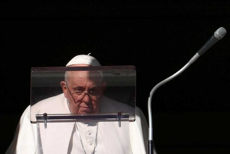 Pope Francis deplores Israeli killings of civilians at Gaza church