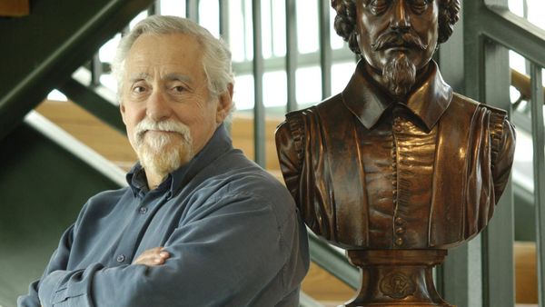 Oldest working actor in the country dies at 99
