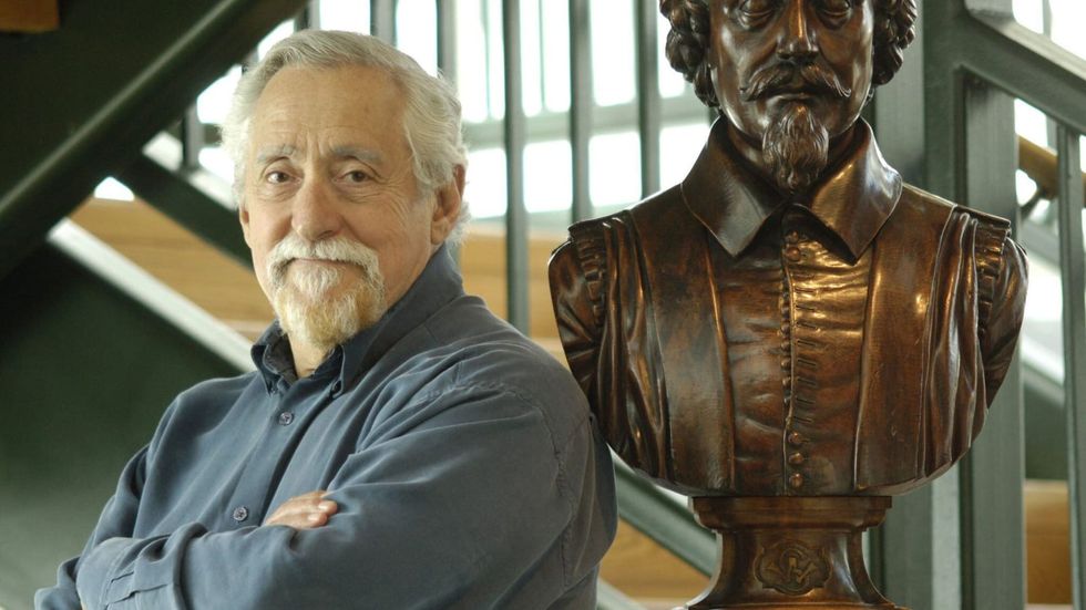 Oldest working actor in the country dies at 99