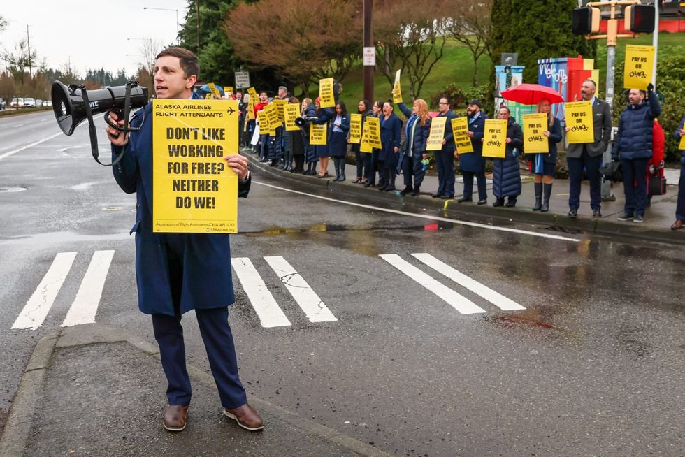 With some flight attendants on welfare, Alaska Airlines faces contract fight