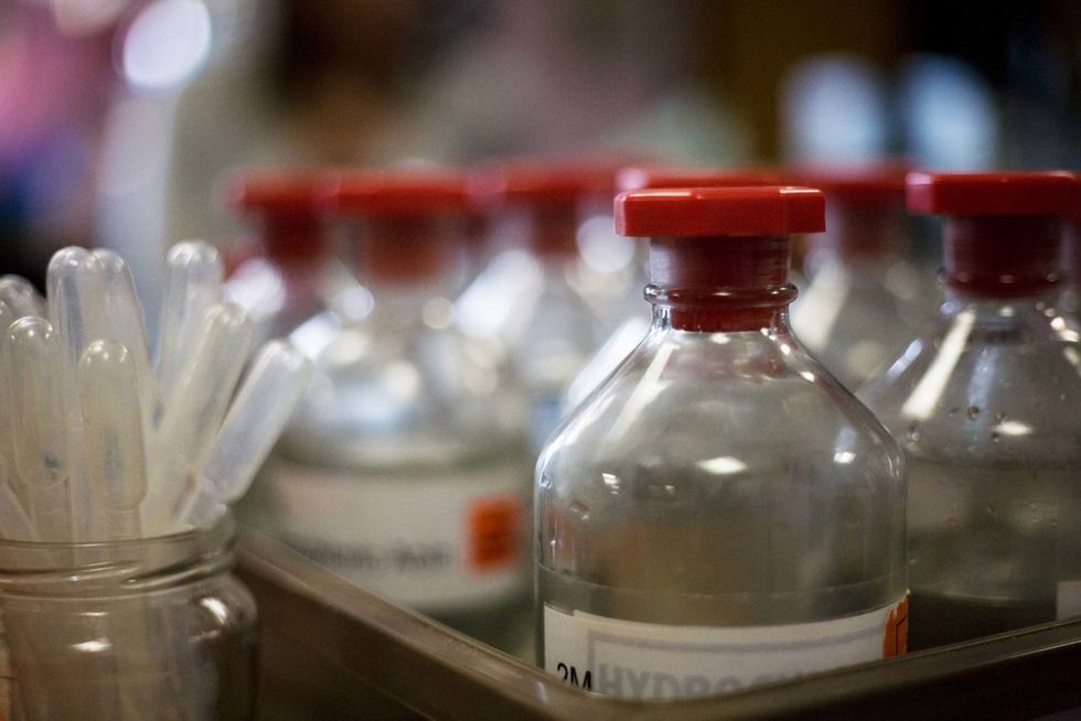 Critics claim to find flaws in dozens of Alzheimer’s studies by Temple scientist