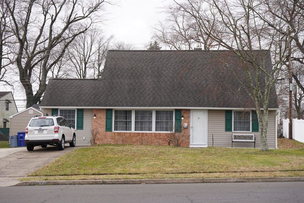 Man accused of beheading father bought a gun the day before fatally shooting him: report