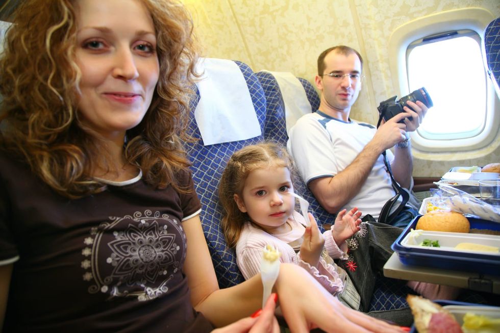 Biden calls for fee-free family seating on airplanes