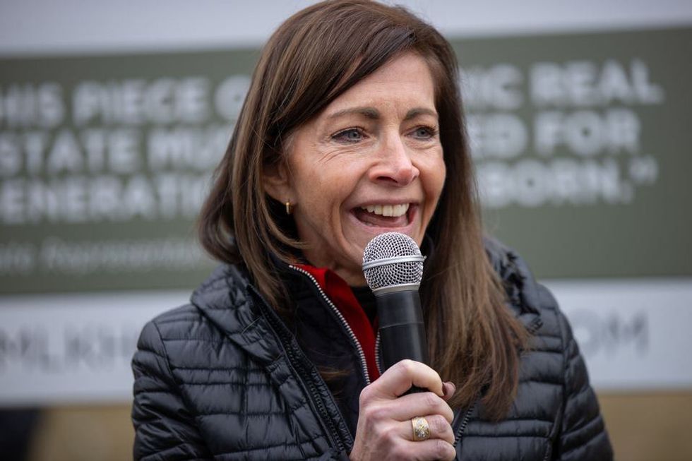 Two sources of Tammy Murphy's U.S. Senate campaign cash: State contractors and lobbyists