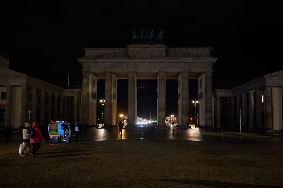 European monuments the latest to go dark to mark Earth Hour worldwide