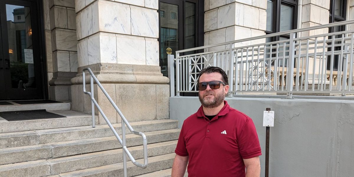In the political shadow of Trump, a Kansas felon runs for Congress
