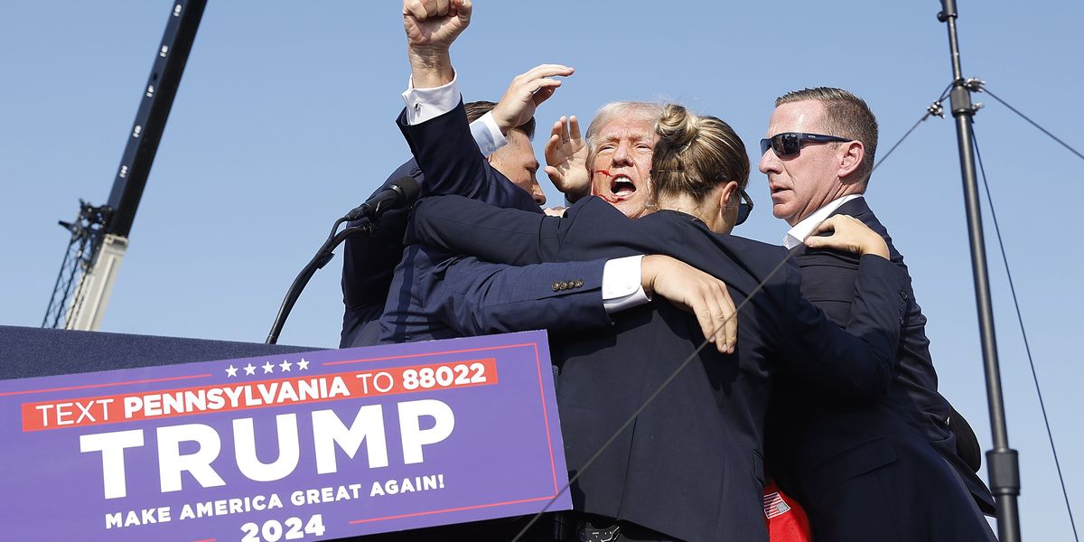 Associated Press issues warning about iconic Trump assassination attempt photo