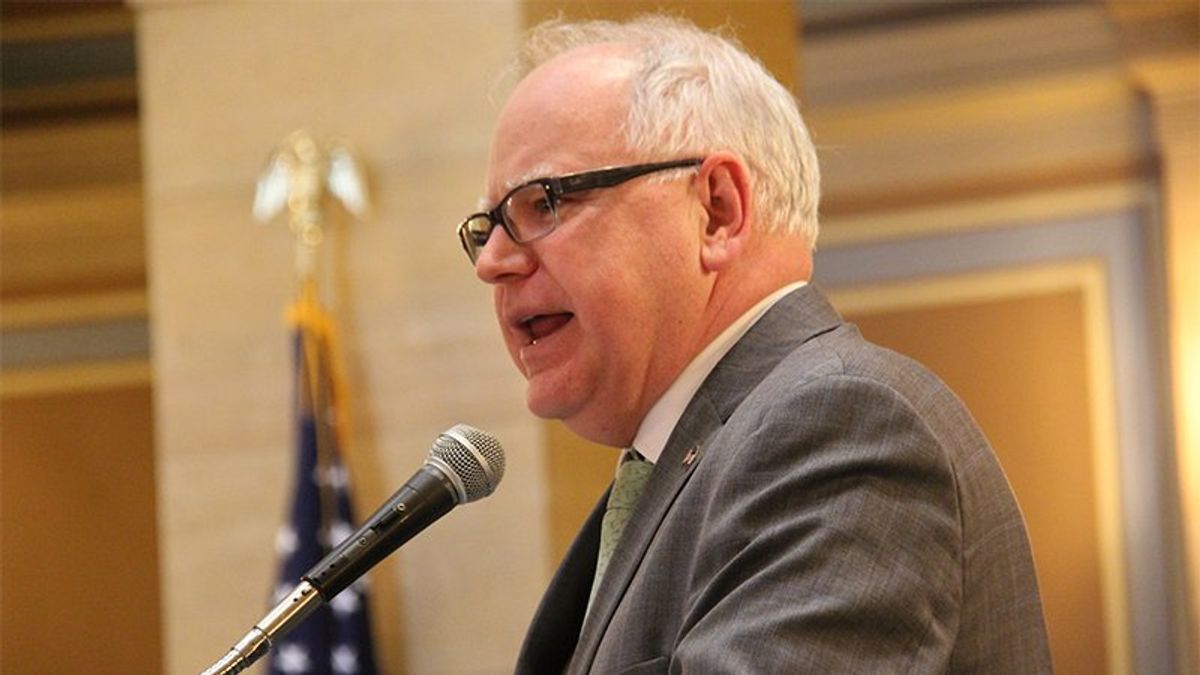 Ex-Republican sings praises of Tim Walz to Fox News
