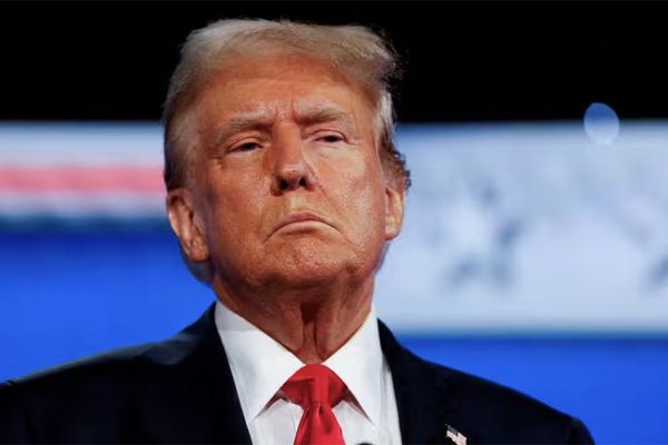 'He knew what he was doing': Obama aide shuts down outraged conservative over Trump attack