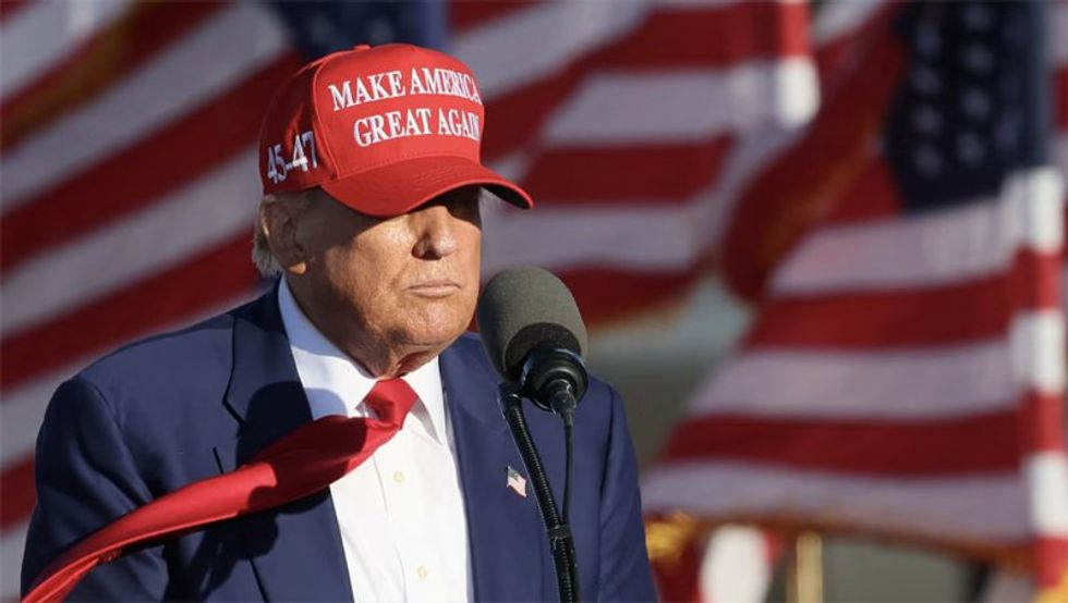 'Republicans are trapped': Author predicts MAGA fans ready to 'peel off' from 'weak' Trump