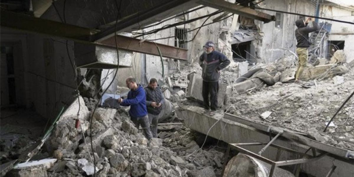 Gaza hospital hit as Israel intensifies assault