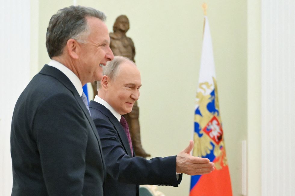 Trump's 'rogue actor' diplomat leaves US officials in the dark on Putin deals: report