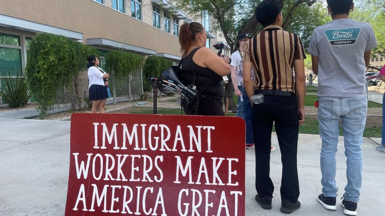 ‘Show up and get deported anyway’: Migrants face impossible choice at court
