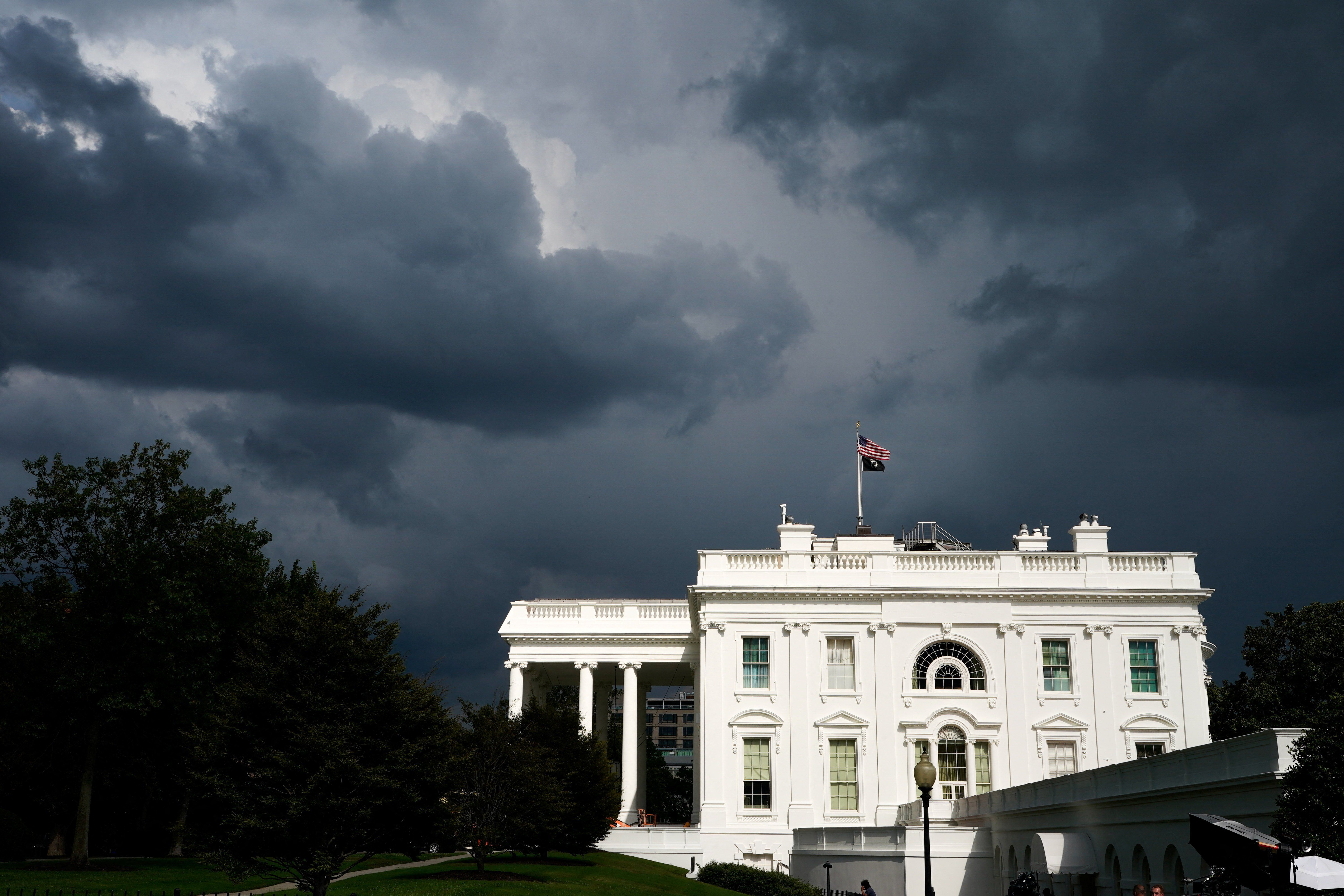 Storm clouds over the White House