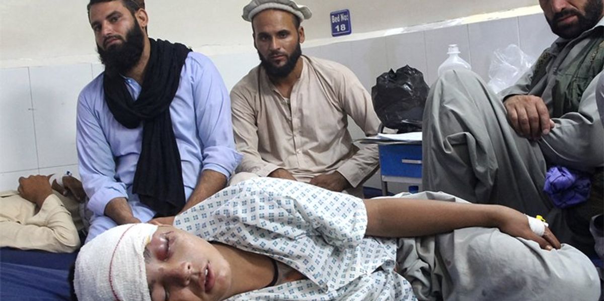 Afghanistan earthquake kills more than 800