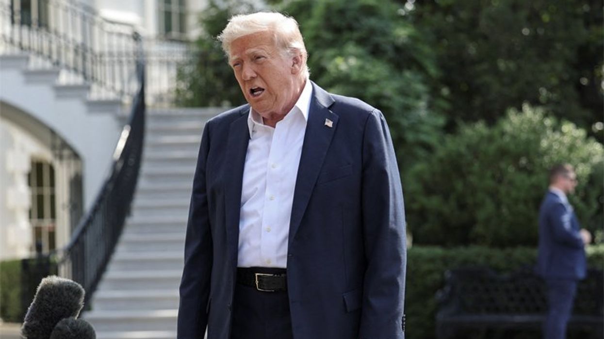 'Scared man' Trump blasted for 'impeachment-worthy' threat aimed at Chicago