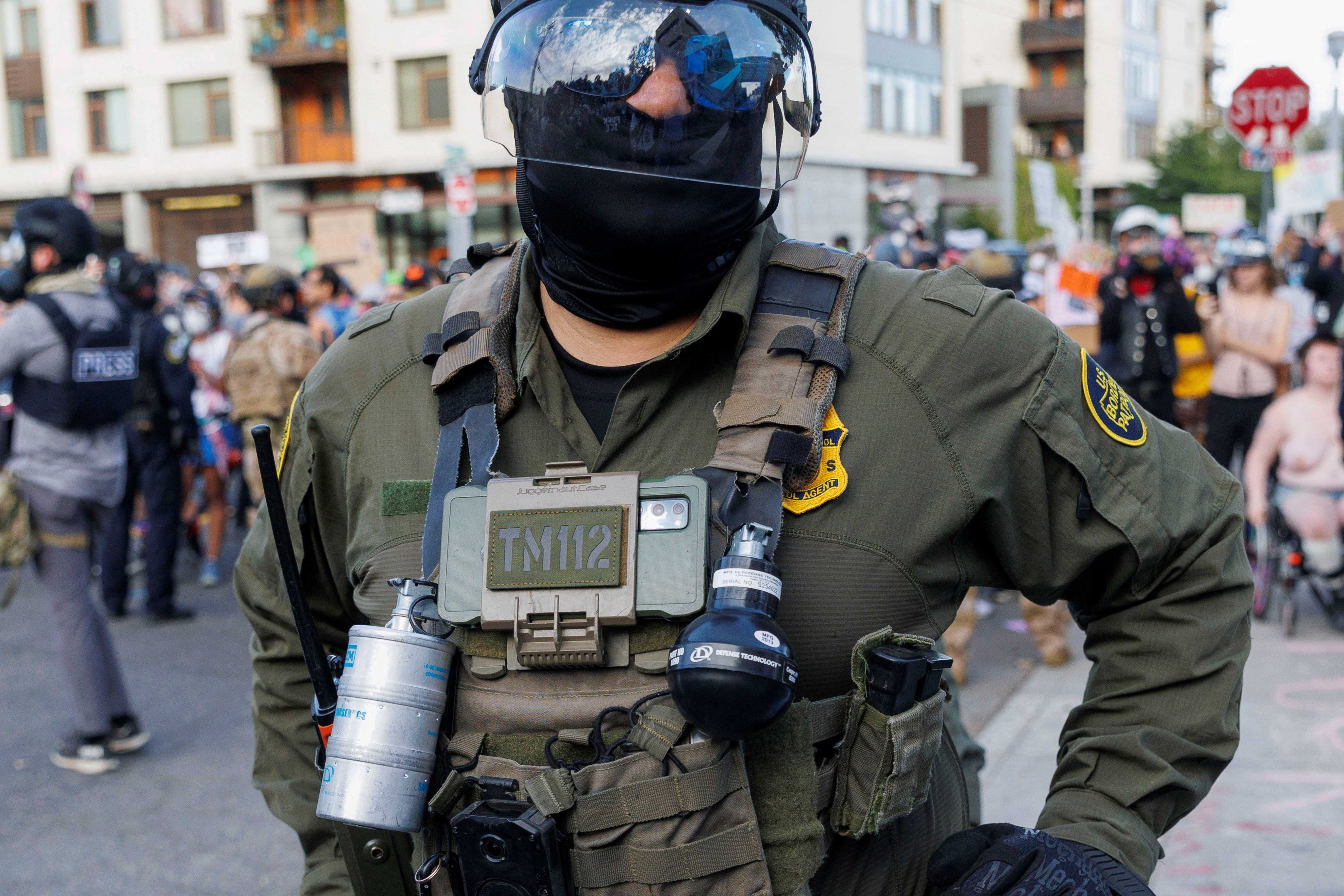 Masked agent in Portland