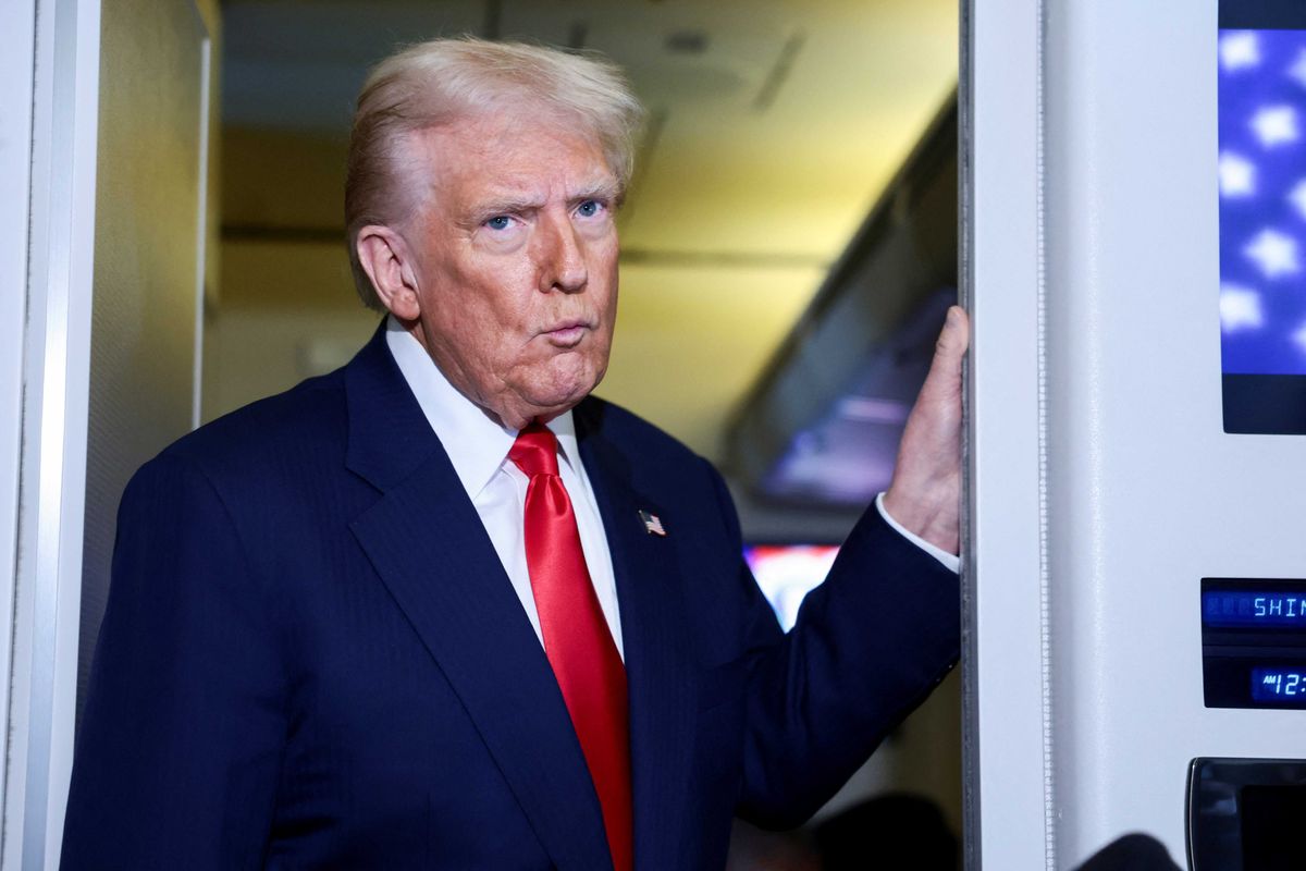 'Treasonous!' Trump condemns deal skeptics as he gives desperate farmers absurd order