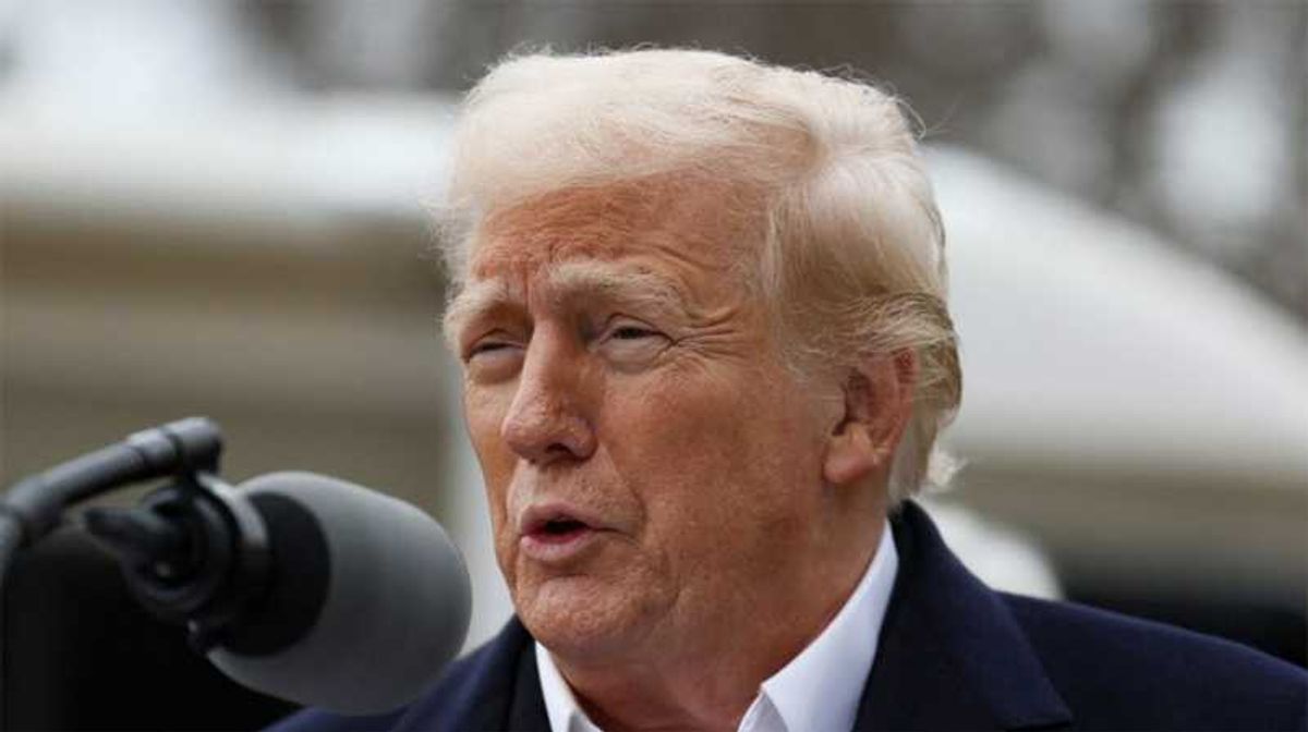 Trump is 'in a fix' as his 'babyish obsession' sends his supporters fleeing: conservative