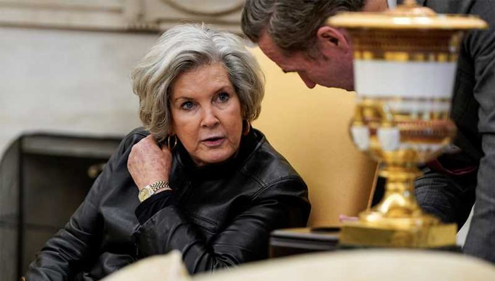 White House chief of staff to convene meeting on protecting Trump