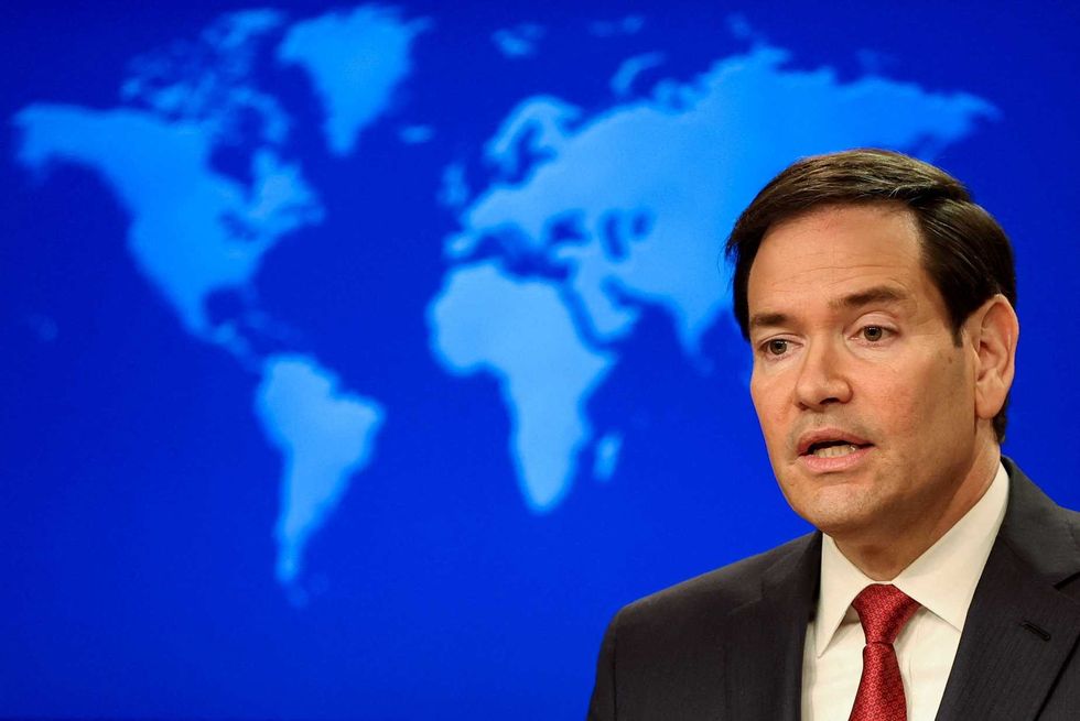 'Let me ask the question again': Marco Rubio stumbles when pressed on Venezuela takeover