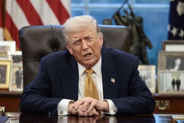 'The president is an idiot': Senator unloads on Trump's 'really dumb' obsession