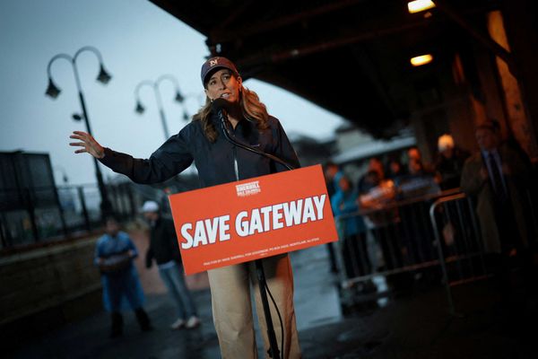 DOJ's 'brilliant legal minds' mocked as big errors found in lawsuit against blue state
