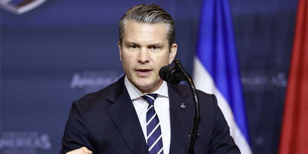 Pete Hegseth menaces CNN over its Iran reporting during Pentagon press bash-fest