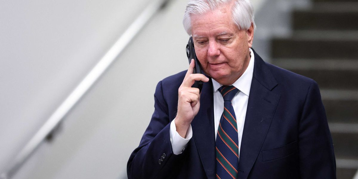 Graham Pushes Expanded Strikes on Iran, Defines Victory Around Reopened Strait