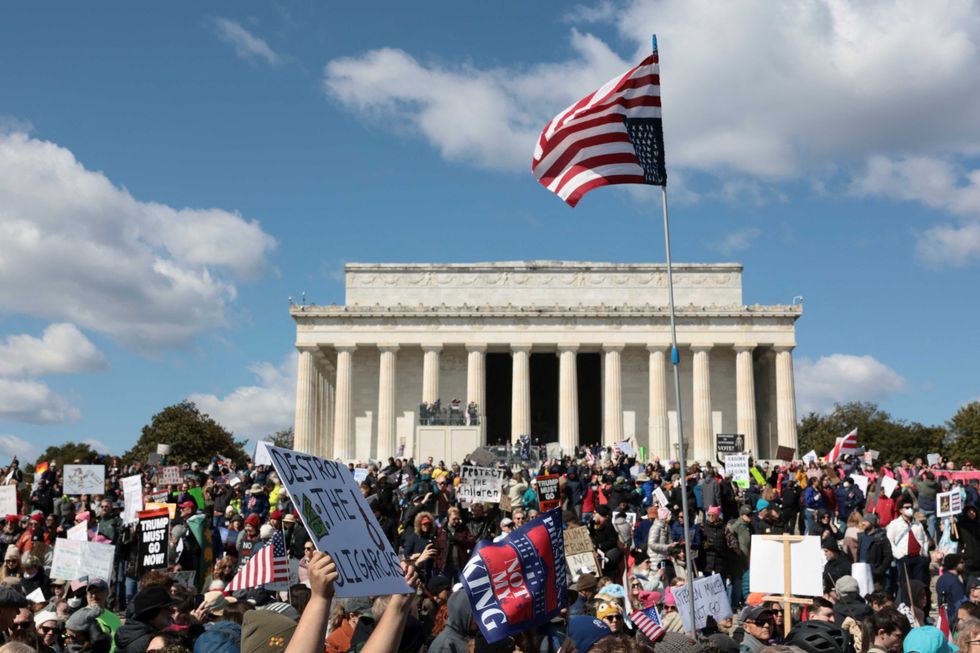 ‘Collision of forces’ inching US near ‘recession’ of historic proportions: researcher