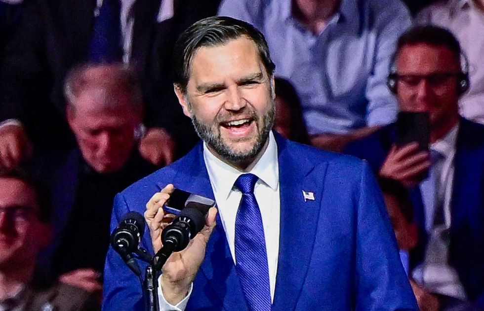 JD Vance flubs as he puts Trump on speakerphone — without his knowledge: 'I'm just ...uh'