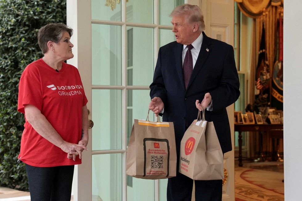 Trump shares awkward moment with DoorDash delivery driver: 'You voted for me?'