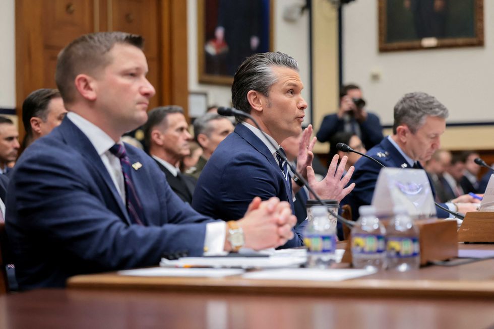 Hegseth team blindsided over use of secret messaging apps: 'Going to take that as a yes'