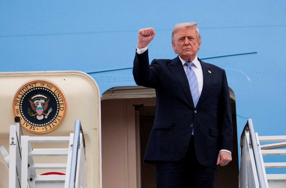 Trump makes wild brag on plane from China — and is openly doubted on CNN