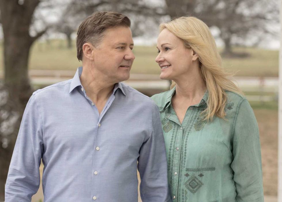 GOP candidate's wife tearfully apologizes for donating to Biden: 'Just heartbreaking'