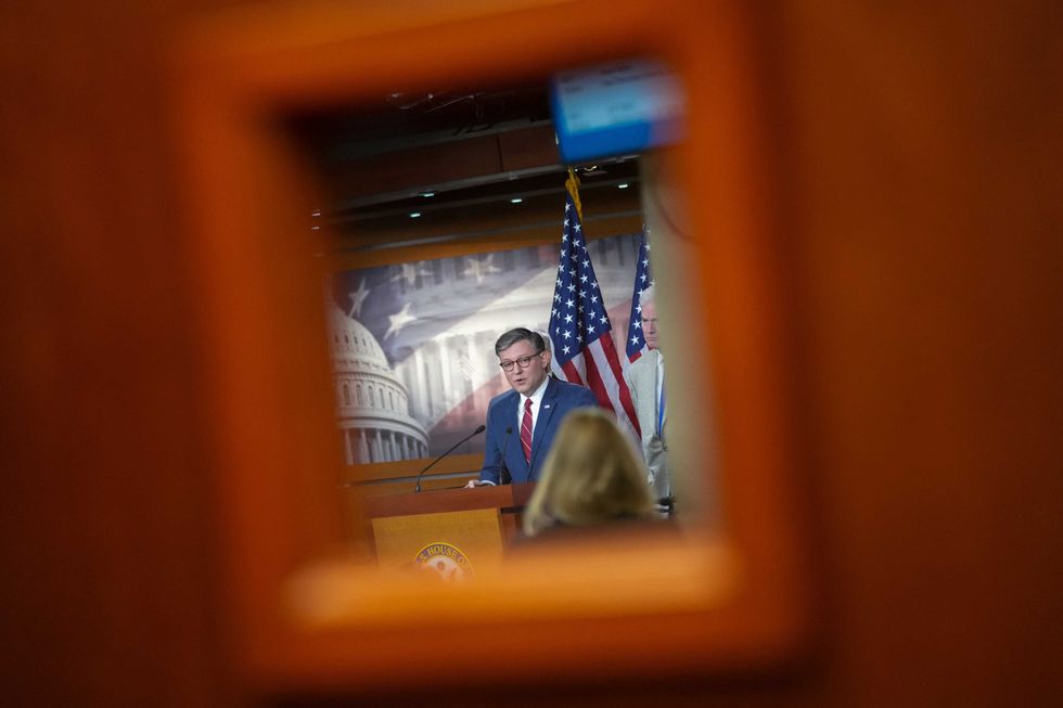 New poll sparks midterm fears for GOP pollster: 'These are rocky numbers for Republicans'