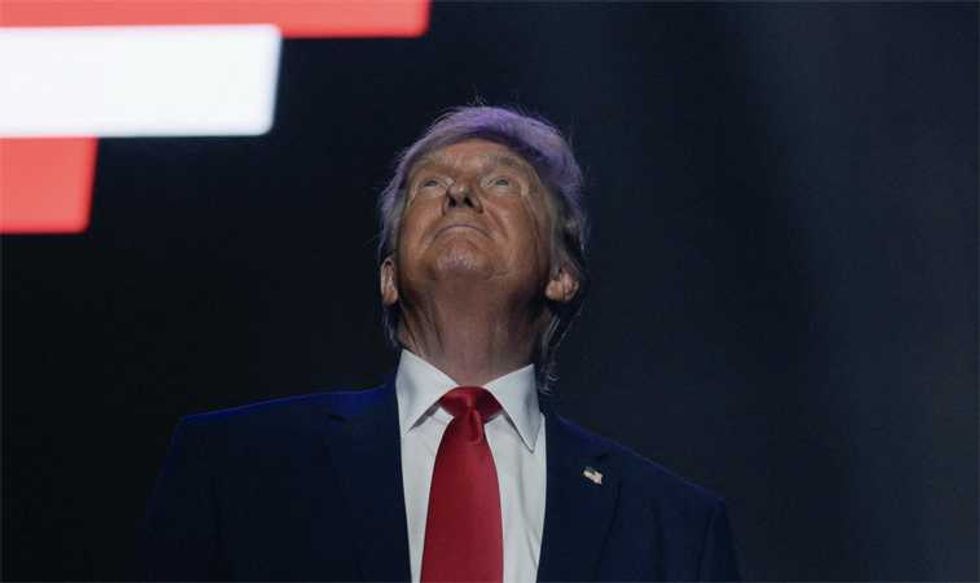 Trump accused of trying to throw the election by GOP insider