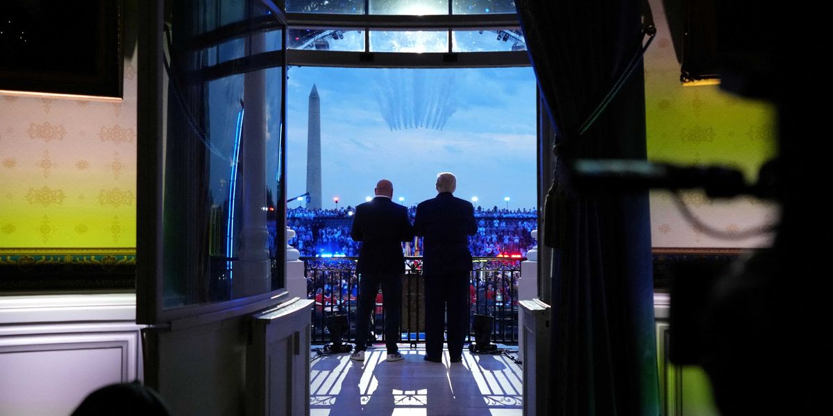Trump's crooks are scared to death by what's happening right outside the White House