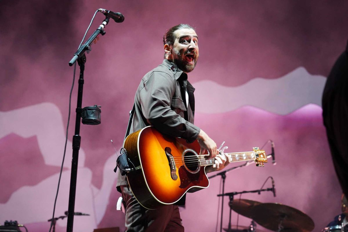 Singer Noah Kahan becomes latest to go to war with Donald Trump