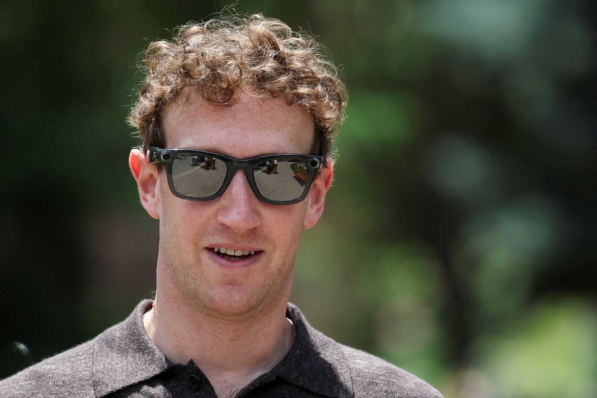 Mark Zuckerberg hammered after ignoring distress call for stranded vessel: report