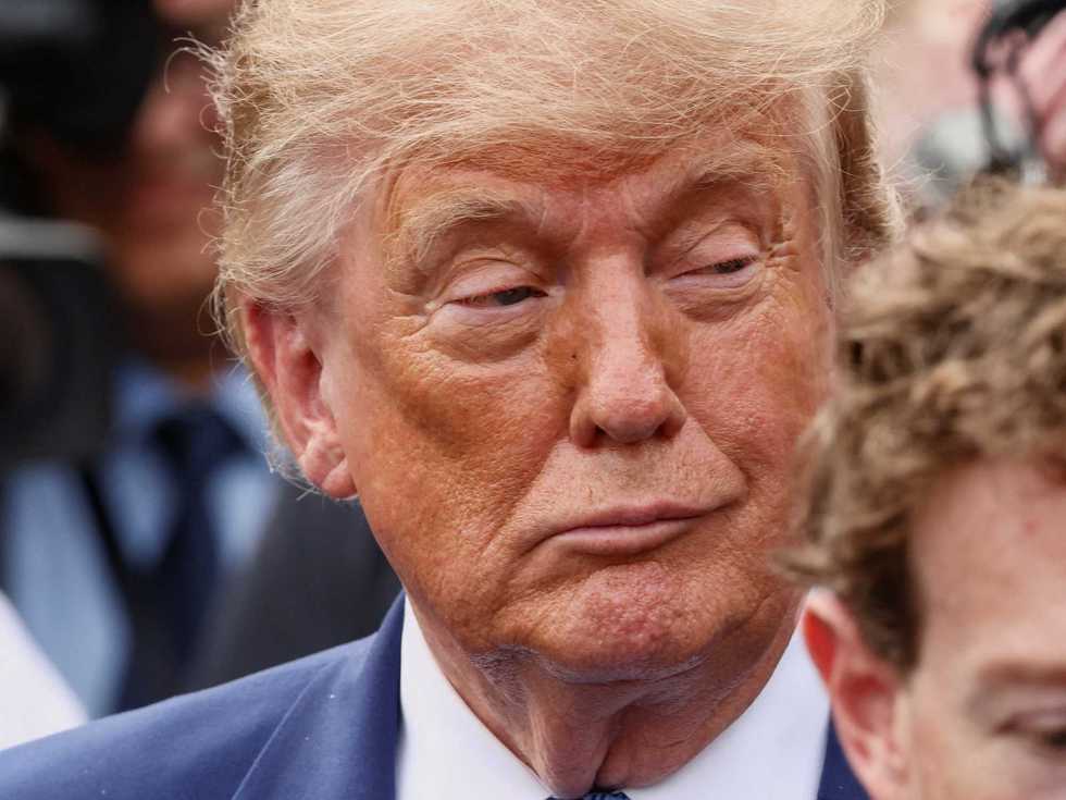 Trump ridiculed for glaring typo in new order: 'You shouldn't be president'