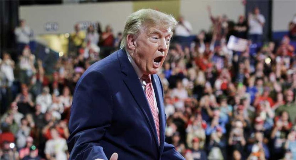 'Wheels are coming off': Conservative spots sign of Trump's end in Fox News 'tantrums'