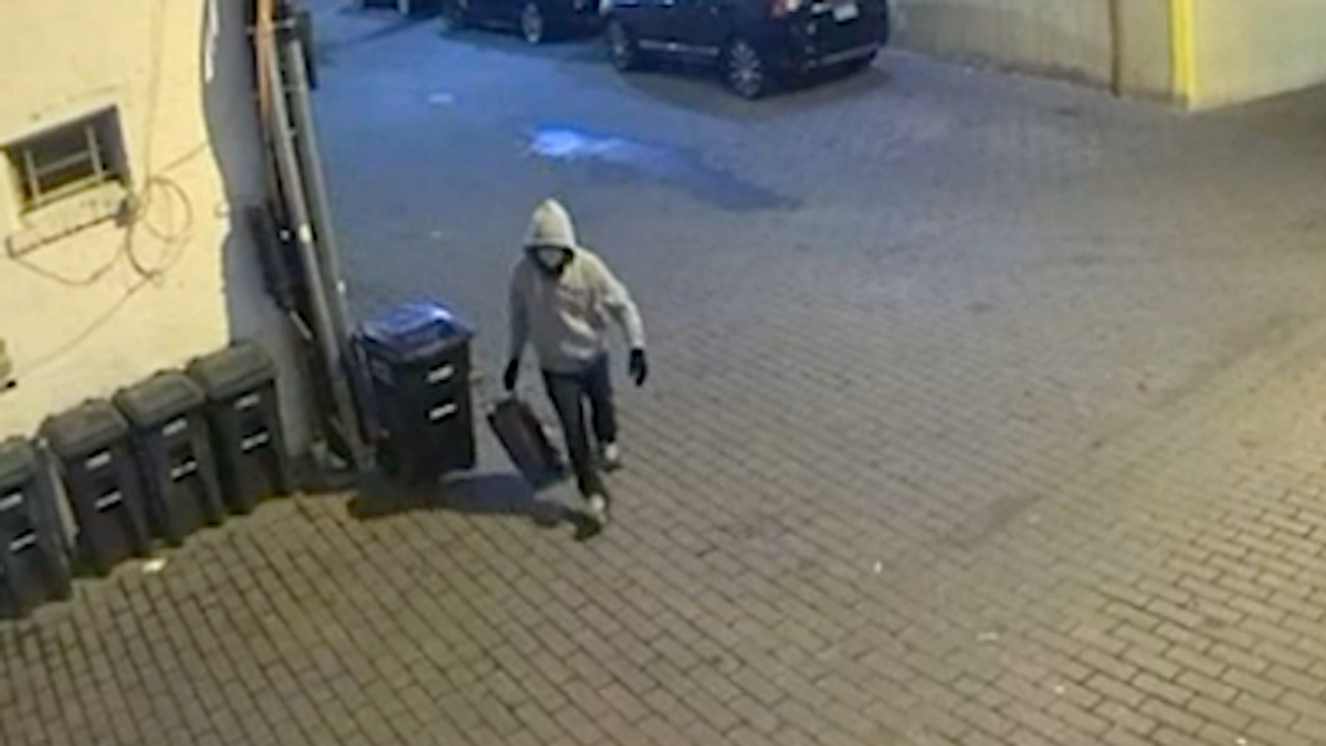 Newly released video shows suspect planting pipe bombs ahead of Capitol assault