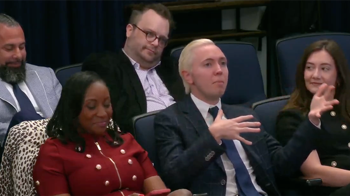 'Make Magic Great Again?' Internet laughs at White House briefing with 'Temu Draco Malfoy'