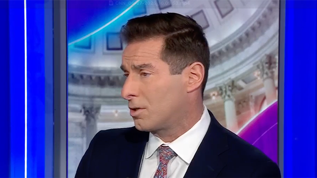 'Cringed so hard': Legal expert aghast as Trump holds justices up as trophies