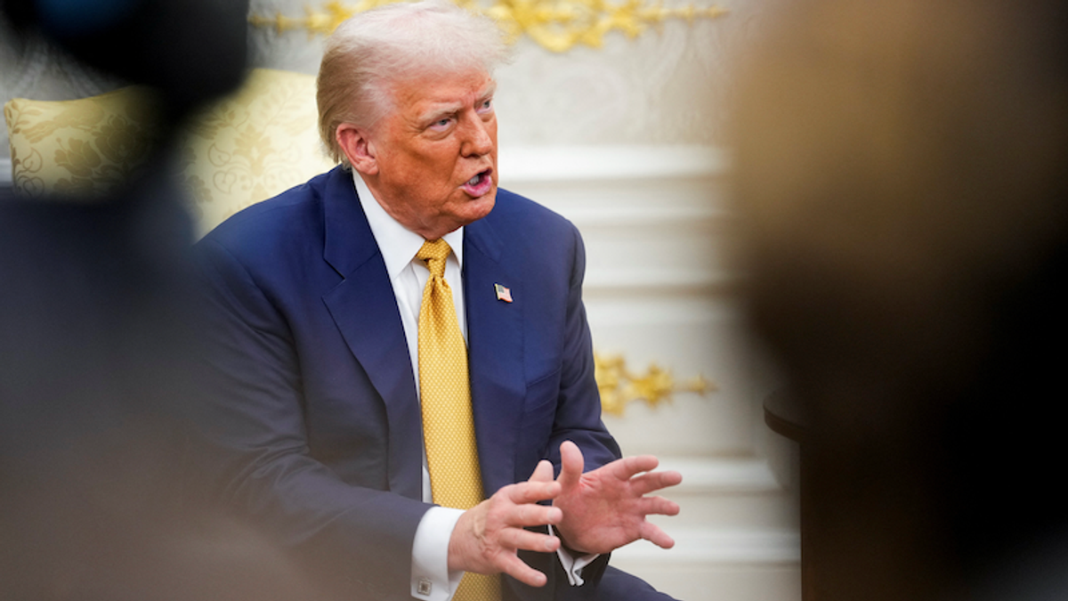 'Simply doesn't come close': Fact-checker takes seconds to dismantle Trump's Obama claim