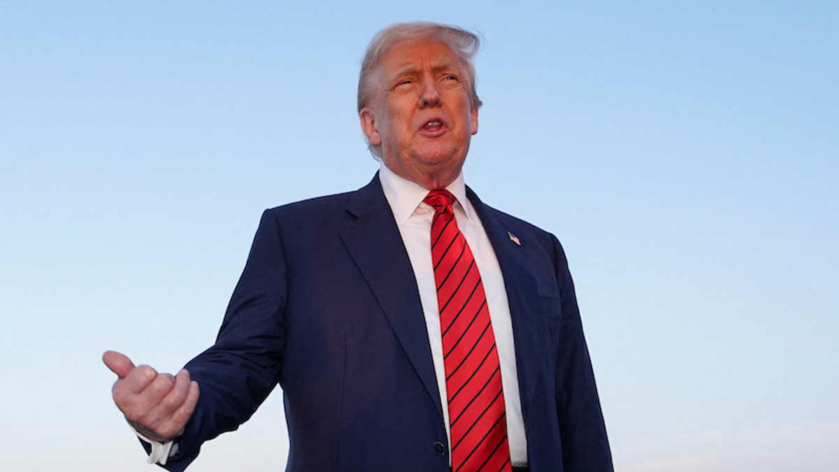 'Number-one show!' Trump touts 'show biz' accomplishments of his new DC prosecutor