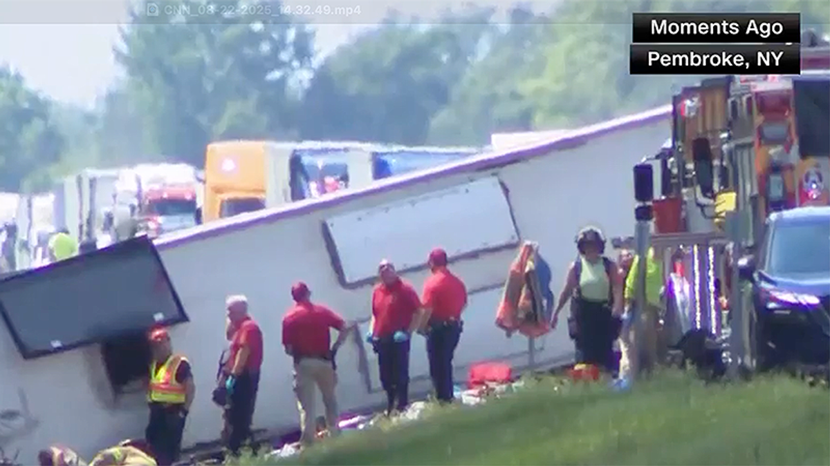 Deaths reported as Niagara Falls tour bus with 50+ passengers rolls after collision